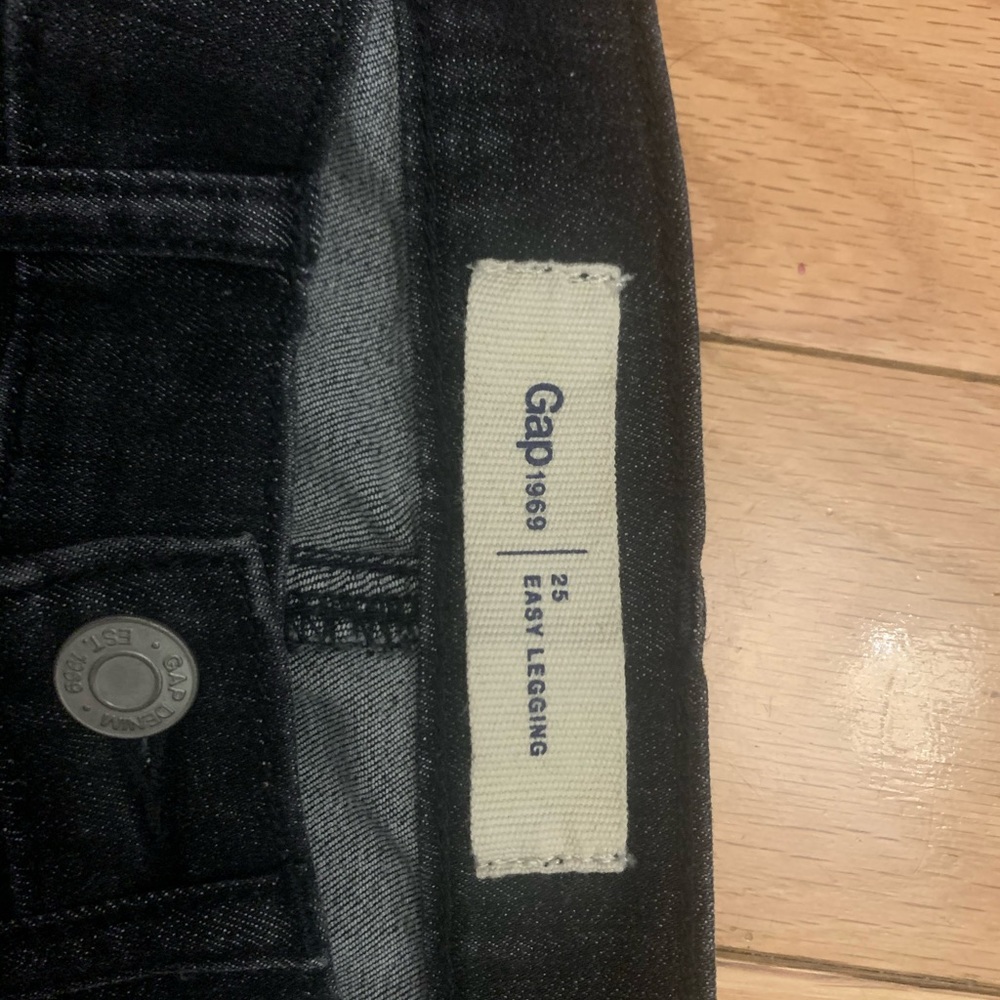 Jeans - Picture 2 of 6